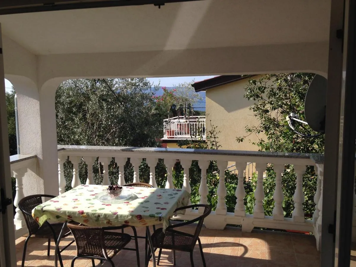 Apartment And Studio Jelusic Pinezici Pinezici (Krk)